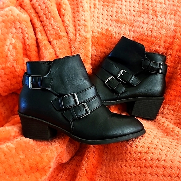 Womens Boots. - Picture 7 of 7